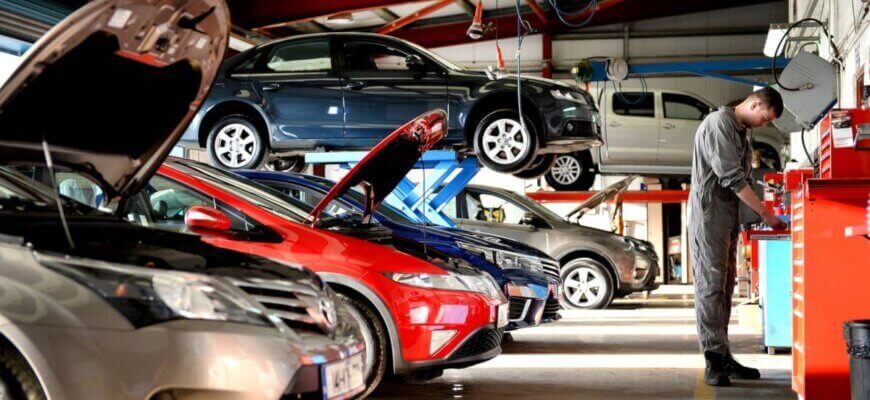 Автозапчастини для автомобіля: як швидко підібрати потрібні деталі