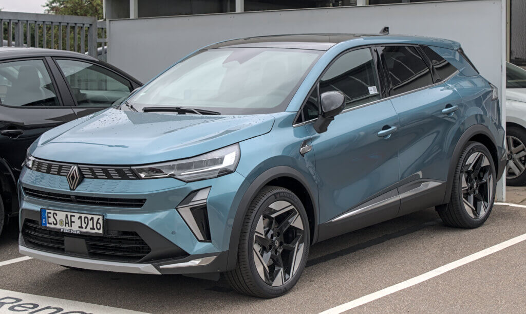 Обзор Renault Symbioz 2026: цены, комплектации и стоит ли он внимания